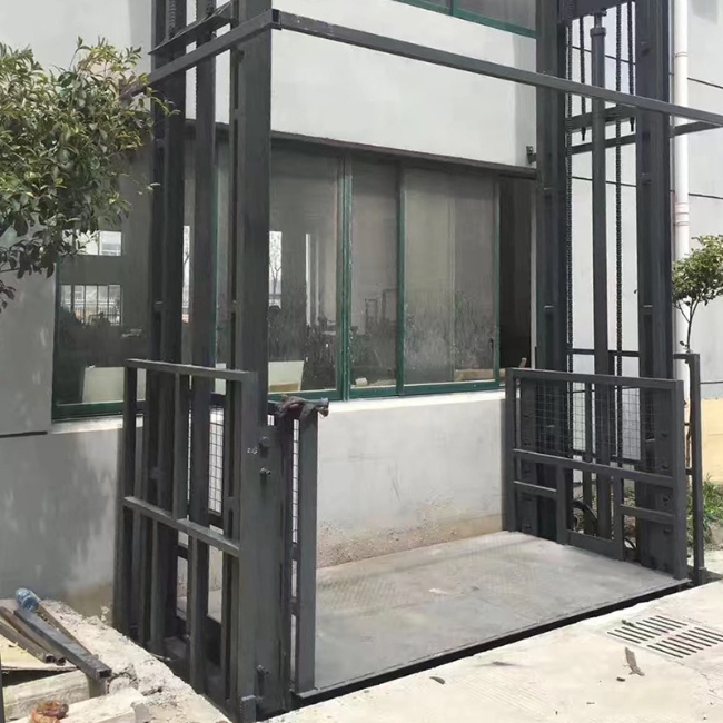 玛多5吨室外升降货梯